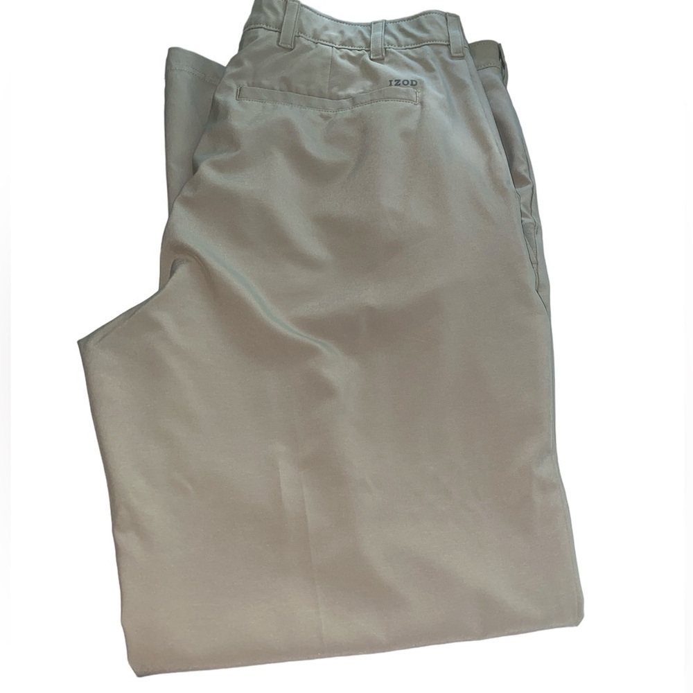 Izod Golf casual pants button/zip closure 3 pockets sits at waist size 38x32